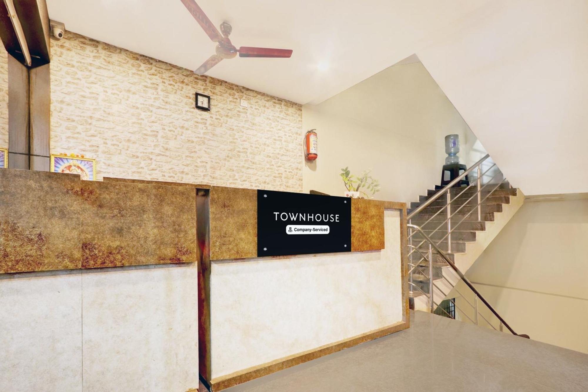 Hotel Super Townhouse Daba Garden Road à Visakhapatnam Extérieur photo